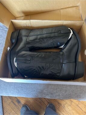 NIB Laredo Men's Paris Black Leather Western Cowboy Boots 4240 - Size 11.5 D